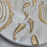ماهی های برجسته شده و به رنگ طلایی