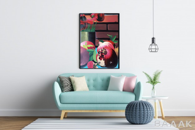 تصویر تابلوی انار روی دیوار بالای نشیمن در منزل