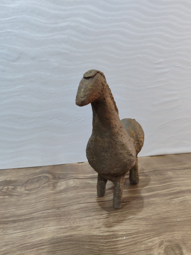 مجسمه ی اسب